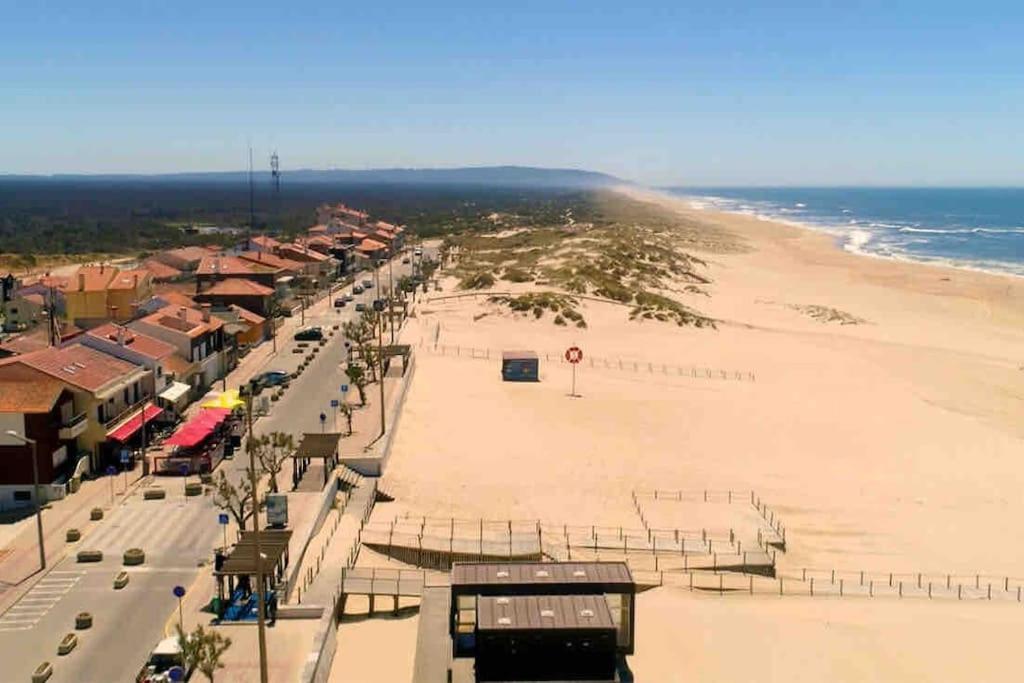 Moradia Alegre No Centro Da Vila Da Tocha. Eksteriør bilde
